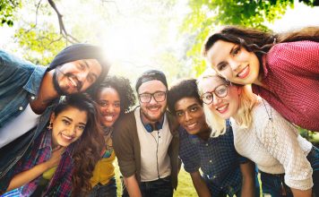 100 Frases de amistad para regalarle a un amigo Frases de amistad para regalarle a un amigo