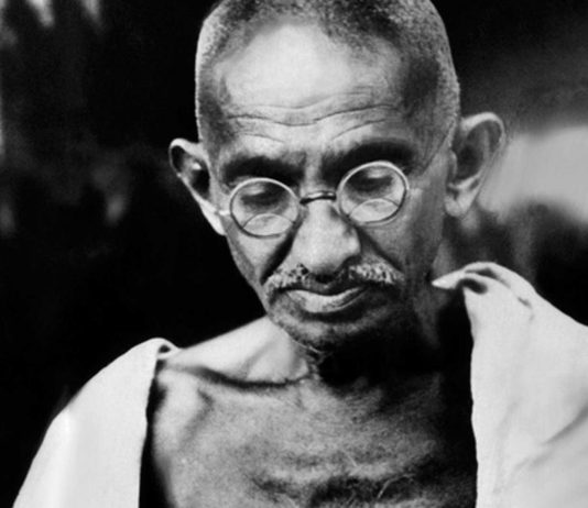 150 Frases de Mahatma Gandhi | Admirado líder espiritual Frases de Mahatma Gandhi