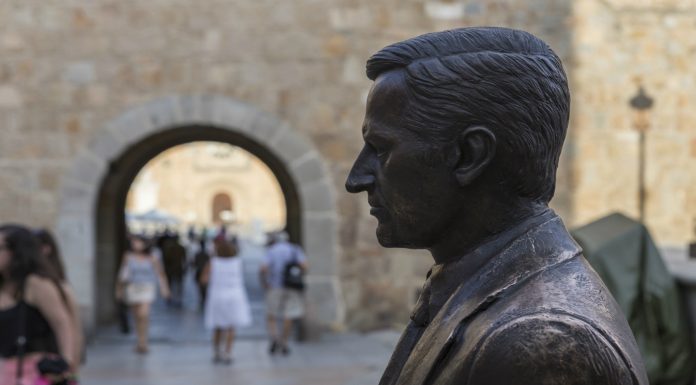 110 Frases de Adolfo Suárez | Protagonista de la Transición española frases de Adolfo Suárez