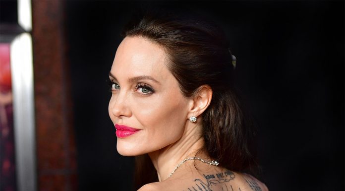 70 Frases de Angelina Jolie: la actriz de Hollywood más comprometida con las causas sociales Frases de Angelina Jolie