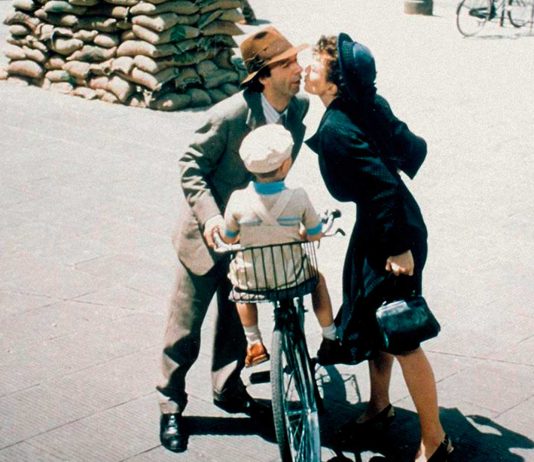 40 Frases de «La vida es bella» | Una de las películas más emotivas Frases de la vida es bella