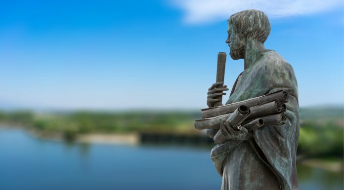 10 Frases de Anaximandro | La filosofía del aperion frases de Anaximandro