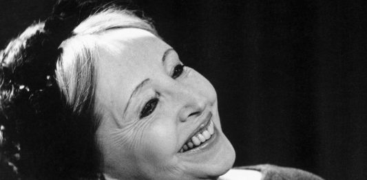 130 Frases de Anaïs Nin | La escritora de la sensualidad Frases de Anaïs Nin