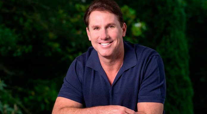 100 Frases de Nicholas Sparks | El escritor romántico y dulce Frases de Nicholas Sparks