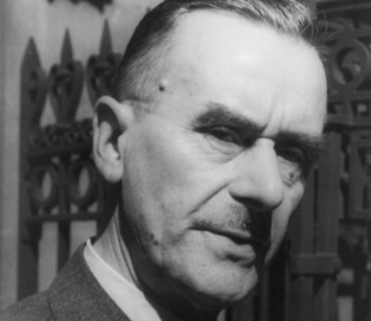 70 Frases de Thomas Mann | El enorme escritor simbólico Frases de Thomas Mann