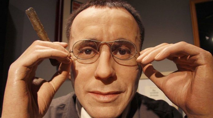 70 Frases de Bertolt Brecht | El dramaturgo exiliado Frases de Bertolt Brecht