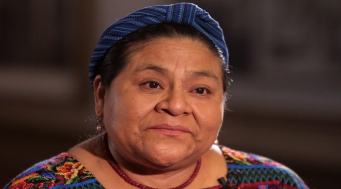 70 Frases de Rigoberta Menchú | Nobel para los pueblos indígenas Frases de Rigoberta Menchú