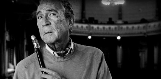 90 frases de Antonio Gala | La honestidad y la intensidad de la escritura frases de Antonio Gala