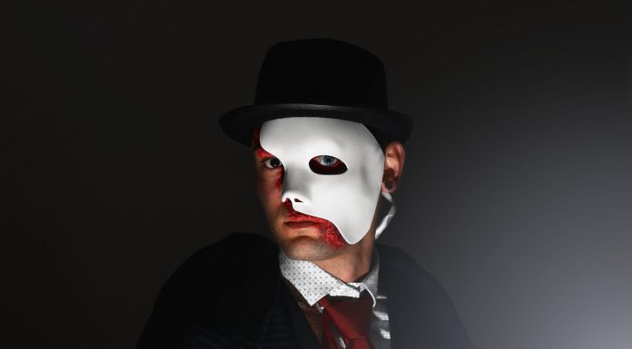 50 Frases del Fantasma de la Ópera | El misterioso ser de París Frases del Fantasma de la Ópera