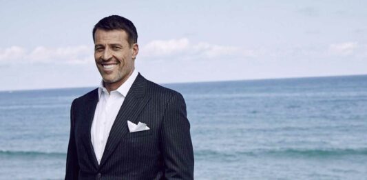 10 Frases de Tony Robbins | Un fenomenal motivador personal Frases-de-Tony-Robbins