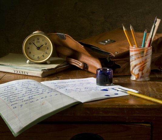 160 Frases sobre literatura | Déjate cautivar por el arte de la escritura frases de literatura