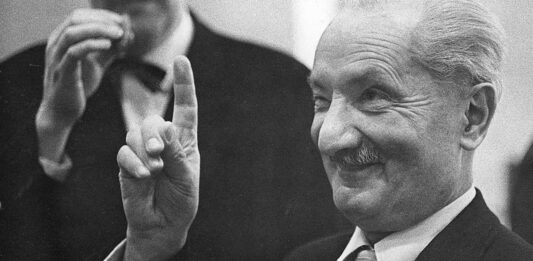 50 Frases de Martin Heidegger | El filósofo del Ser frases de Martin Heidegger