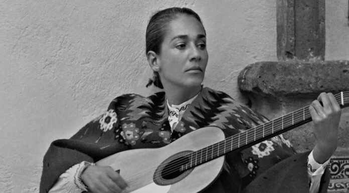90 Frases de Chavela Vargas | La voz más genuina de la ranchera Frases de Chavela Vargas