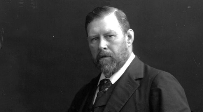 90 Frases de Bram Stoker | Más allá del misterio de Drácula Frases de Bram Stoker