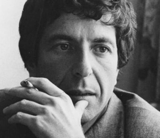 30 Frases de Leonard Cohen | Un halo de misterio en la música Frases de Leonard Cohen