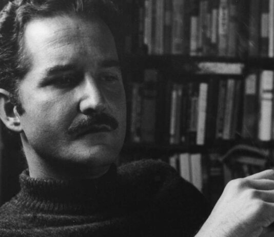 130 Frases de Carlos Fuentes | Un boom de cultura mexicana Frases de Carlos Fuentes
