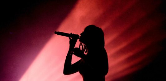 10 Frases de Karol G | La cantante que se ha impuesto en el reggaetón 30 Frases de Karol G | La cantante que se ha impuesto en el reggaetón