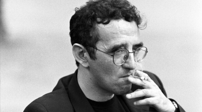 70 Frases de Roberto Bolaño | La literatura de muchas patrias 10 Frases de Roberto Bolaño. La literatura de muchas patrias.