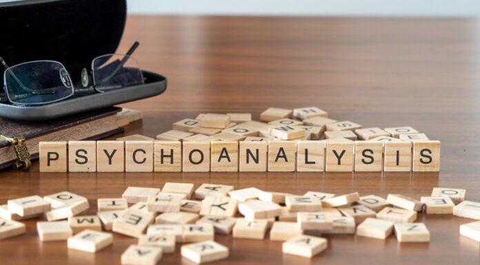 70 Frases de Psicoanálisis | Para mirar en tu interior 10 Frases de Psicoanálisis Para mirar en tu interior
