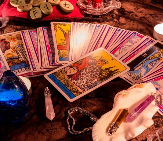 11 Libros de Tarot | Los más recomendados para estudiarlo libros de tarot