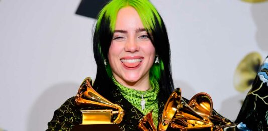 Frases de Billie Eilish | La cantante más premiada del año frases de billie eilish