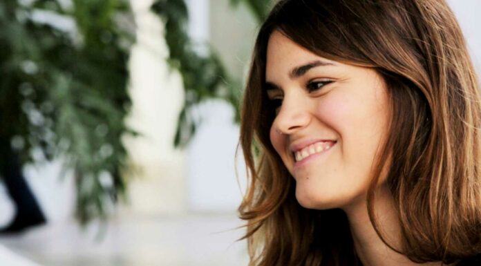 Todos los libros de Elvira Sastre | La poeta madrileña de la generación Y Libros de Elvira Sastre