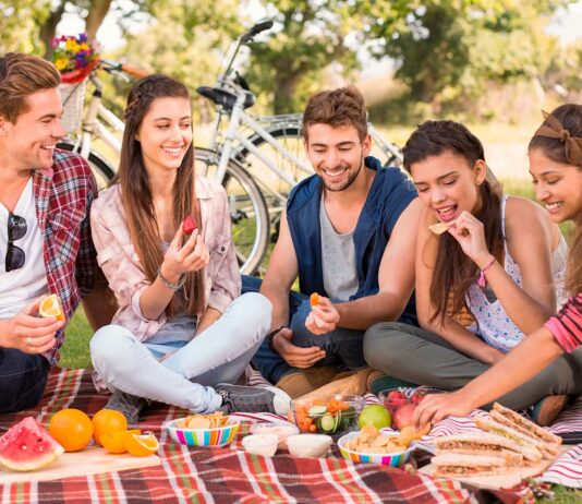 100 Frases del Día del Amigo | La familia que elegimos día del amigo frases