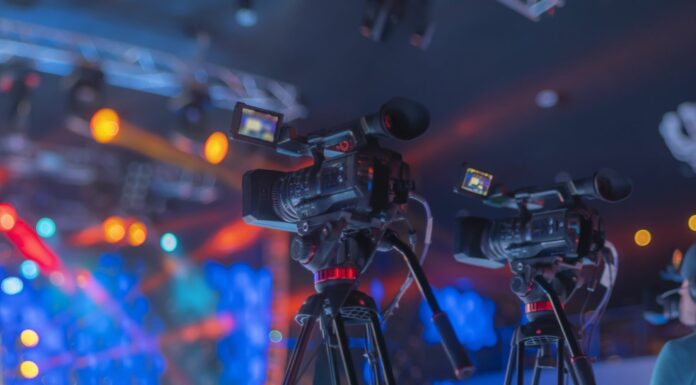 15 Frases sobre el lenguaje audiovisual y los medios de comunicación Frases sobre el lenguaje audiovisual y los medios de comunicación