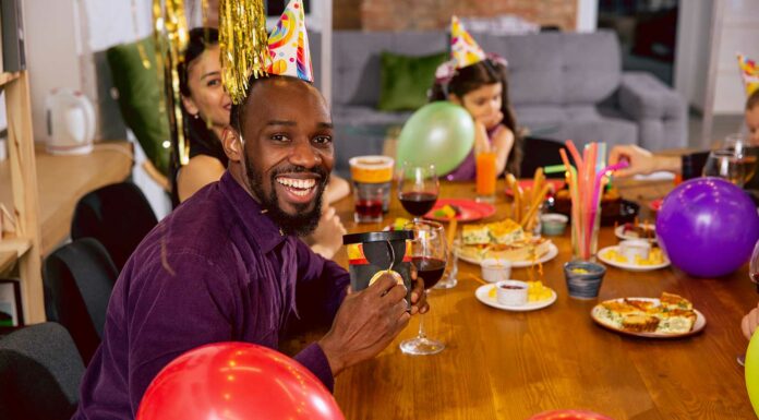 10 Frases de cumpleaños para un hermano | Entrégale muchísimo amor frases de cumpleaños para un hermano