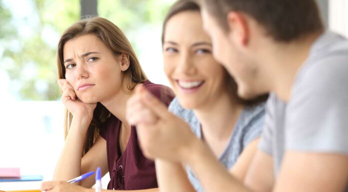 10 Frases de Envidiosos | Cuando tu corazón se opaca frases de envidiosos