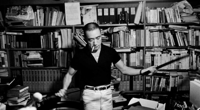 12 Frases de Yukio Mishima | Honor y gloria en la literatura japonesa Frases de Yukio Mishima