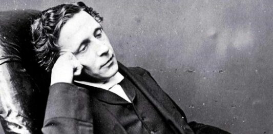 11 Frases de Lewis Carroll | El matemático y escritor más fantástico frases de Lewis Carroll