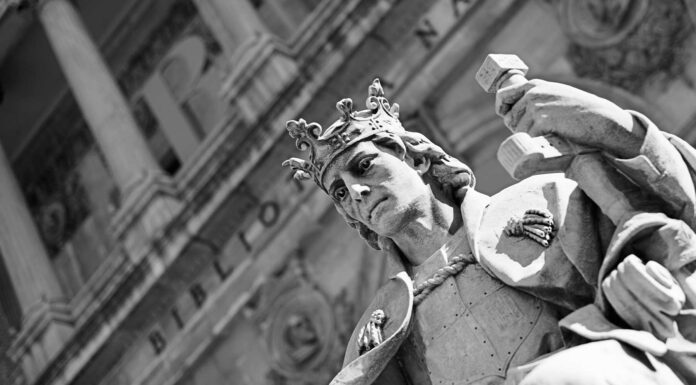 11 Frases de Reyes Antiguos | Lo que significaba ser de la Realeza frases de reyes antiguos