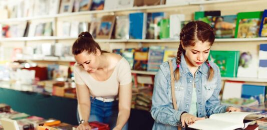 7 Libros de Ensayo | El género literario que explora, analiza e interpreta libros de ensayo