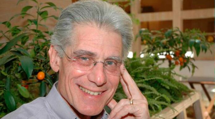 20 Frases de Brian Weiss | La vida, la muerte y la reencarnación frases de Brian Weiss