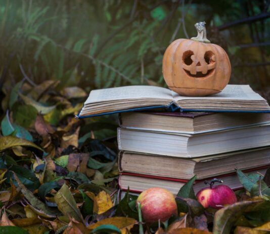 5 Poemas de Halloween | Versos sin miedo para niños y adultos Poemas de Halloween