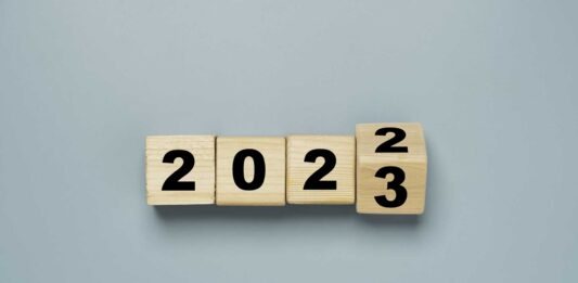 35 Frases de Año Nuevo 2023 | Dale la bienvenida a un nuevo comienzo Frases de Año Nuevo 2023