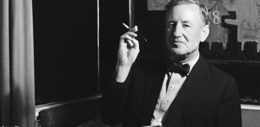 10 frases de Ian Fleming: el creador del Agente 007 frases de Ian Fleming