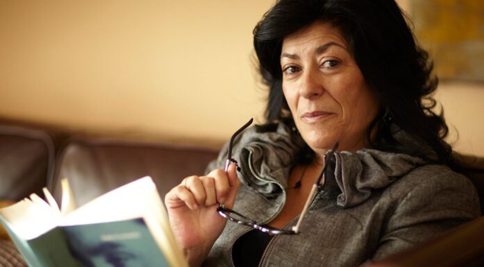 10 escritoras españolas | La potencia de la pluma femenina escritoras españolas