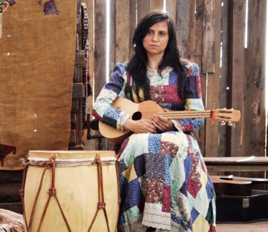 4 Poemas de Violeta Parra | La poeta y cantora chilena Poemas de Violeta Parra