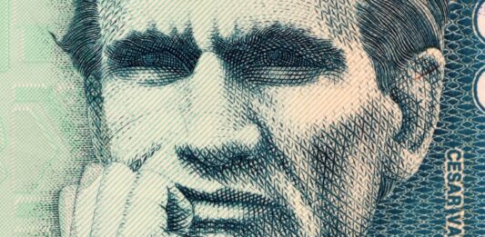 5 Libros de César Vallejo | El escritor peruano universal Libros de César Vallejo