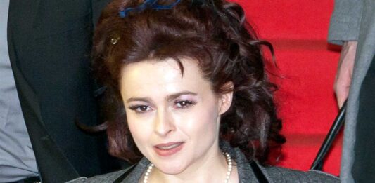 25 frases de Helena Bonham Carter | ¡Actuación, cine y villanos! frases de helena bonham carter