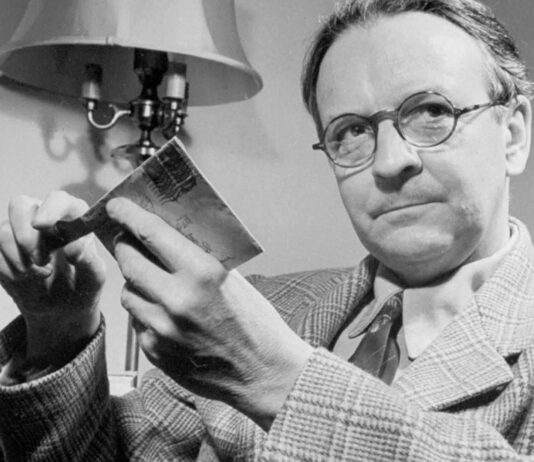 32 frases de Raymond Chandler | El masestro de la novela negra estadounidense frases de raymond chandler