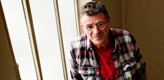 Quién es Guillermo Saccomanno | Premio Alfaguara 2025 Quién es Guillermo Saccomanno