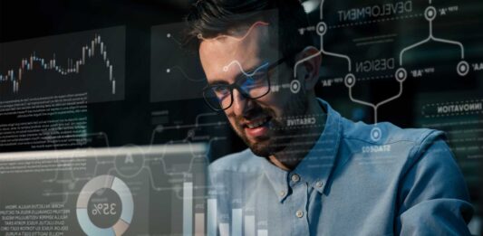 Ciencia de datos: un camino claro para quienes quieren cambiar de carrera como-escoger-una-formacion-en-ciencia-de-datos